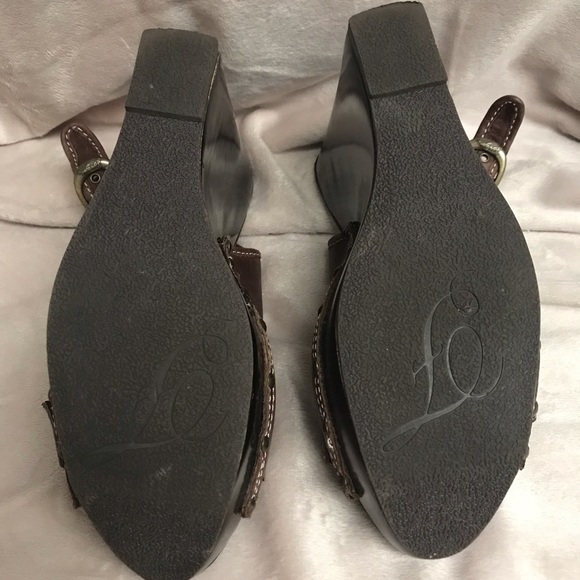 Fergie “Amie” Wooden Wedges, size 10M - Picture 4 of 6